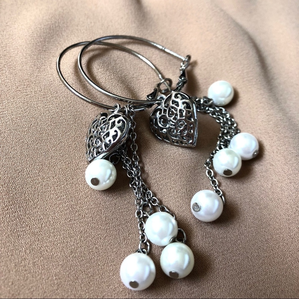 Romantic heart pearl hoop earrings